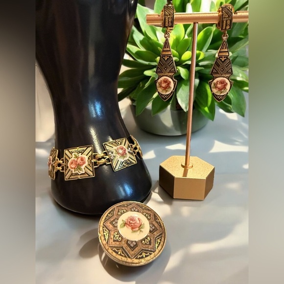 Damascene Vintage Set Gold & Black Bracelet, Earrings & Brooch w/ Floral Enamel - Picture 8 of 10